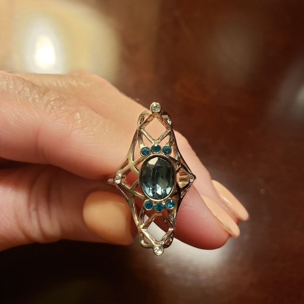 Swarovski decorative ring size 8